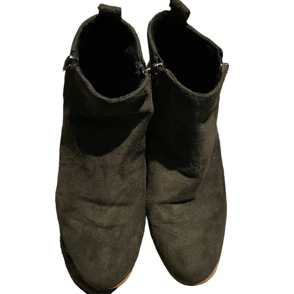 Kim Roger’s black suede boots shirt zippers on both sides great condition - Picture 1 of 4